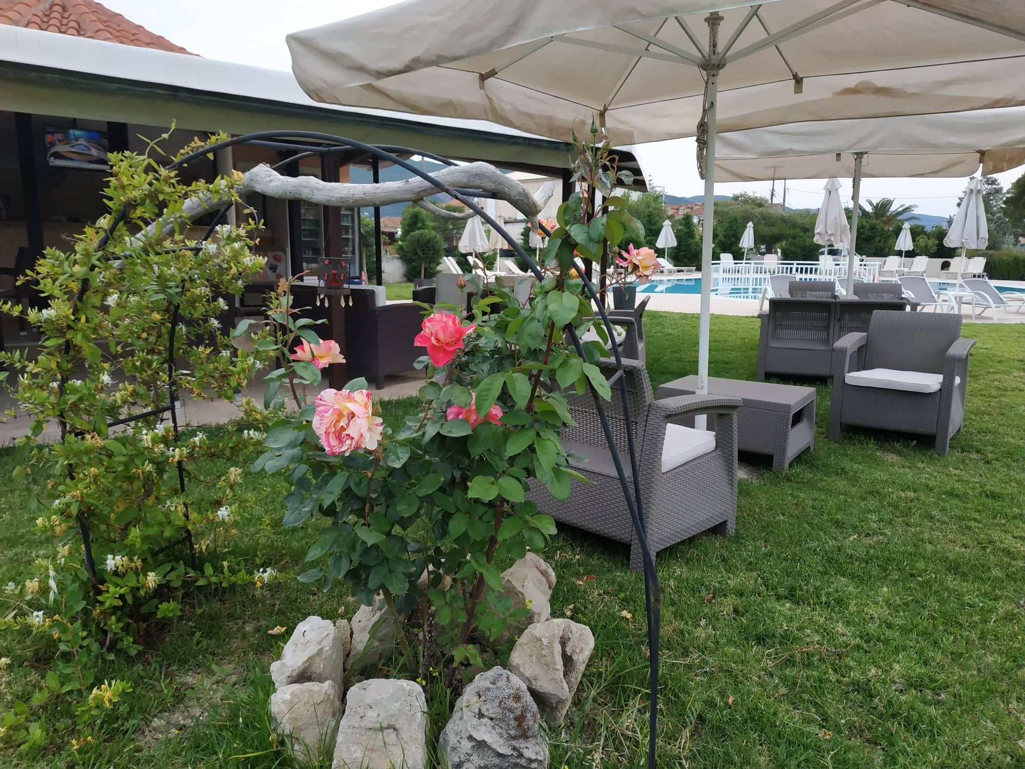 Eleni'S Garden & Castello Suites 阿利卡纳斯 外观 照片