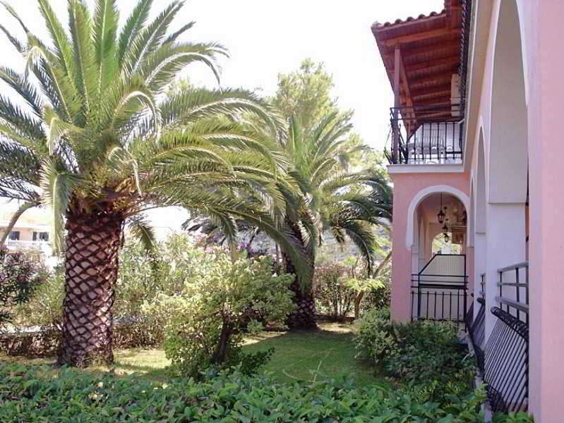 Eleni'S Garden & Castello Suites 阿利卡纳斯 外观 照片